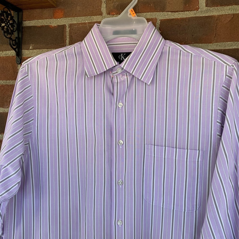 Calvin Klein striped button down shirt - Picture 2 of 8
